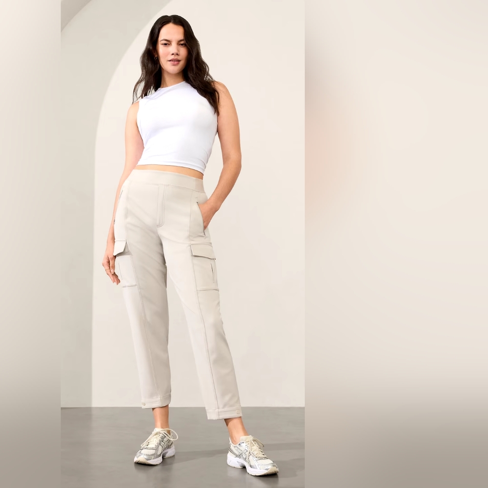 NWT Athleta Endless High Rise Cargo Pant Size 6 in Abalone